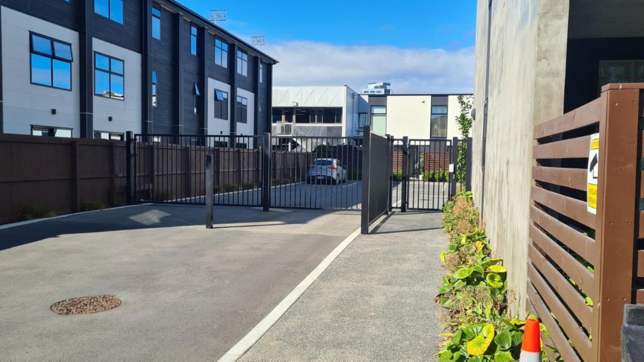 2 Bedroom City Pad With Free Car Park Christchurch Esterno foto